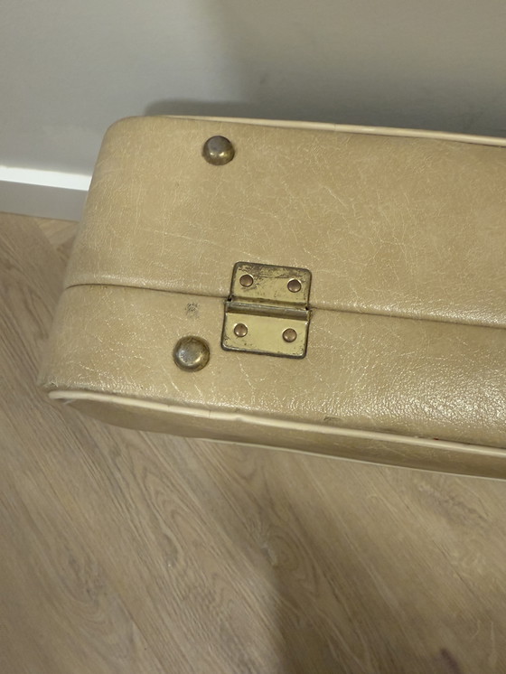 Image 1 of Vintage travelcase beige with red upholstery 