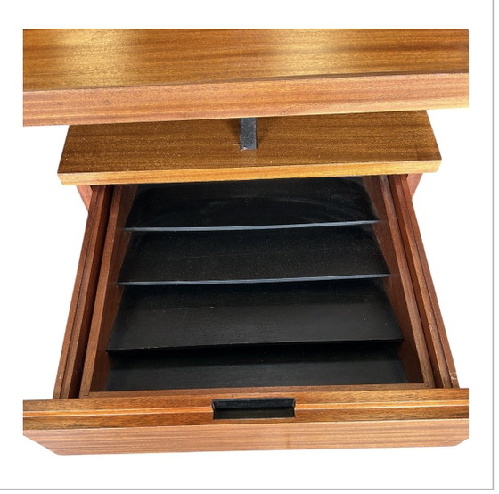 Image 1 of Mahoniehouten bureau van Pierre Guariche
