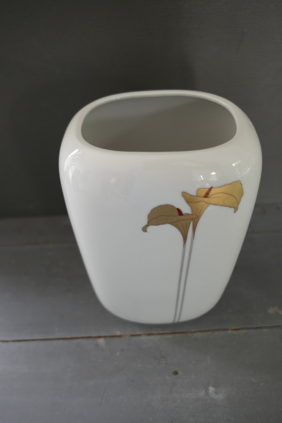 Image 1 of Vaso vintage Scherzer in porcellana con gigli di arum