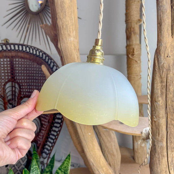Lampada a Sospensione Plug-in con Paralume in Vetro Smerigliato Ambrato Vintage – Luce Morbida – (photo 4 of 14)