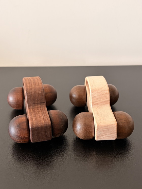 Set van 2 houten speelgoedauto's – Natuurlijk hout, minimalistisch design – Decoratieve objecten, Wood (photo 2 of 8)