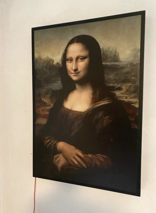 Virgil Abloh, Ikea, "MARKED", 2019 Mona Lisa iluminada