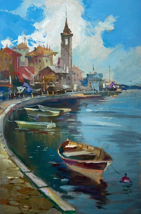 Image 1 of Dipinto a olio originale raffigurante un paesaggio urbano costiero con un porto cittadino affollato.