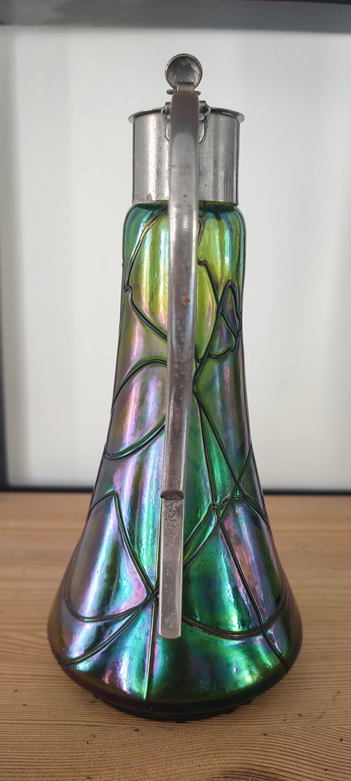 Art Nouveau waterkan van Kralik en Loetz