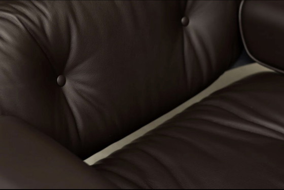 Image 1 of Eames Lounge Chair XL – Santos Palisander and chocolate-colored leather