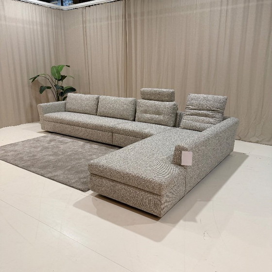 Image 1 of Le canapé d'angle Bas avec fonction relaxation de Moome