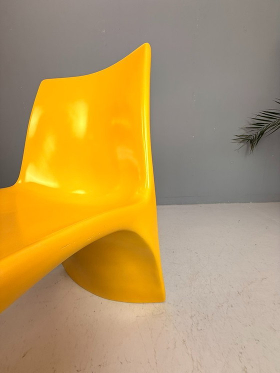 Image 1 of Chaise sculpturale en fibre de verre moulée, Europe, années 1970