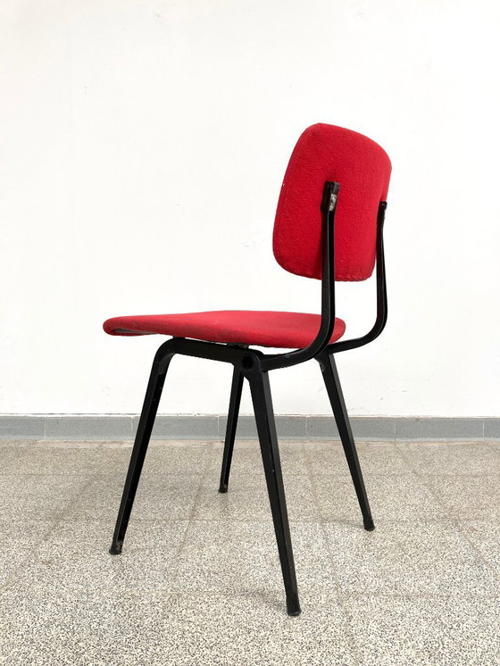 Image 1 of 4 sedie da pranzo Friso Kramer 'Revolt' dal design vintage + tavolo