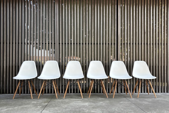 Image 1 of 6x Sillas Vitra Eames DSW