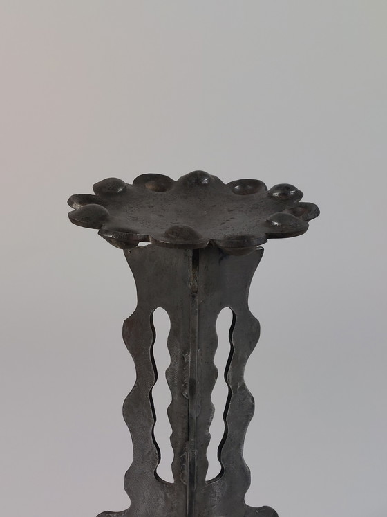 Image 1 of Vintage handgemaakte smeedijzeren bloemenstandaard, metaal, uniek exemplaar