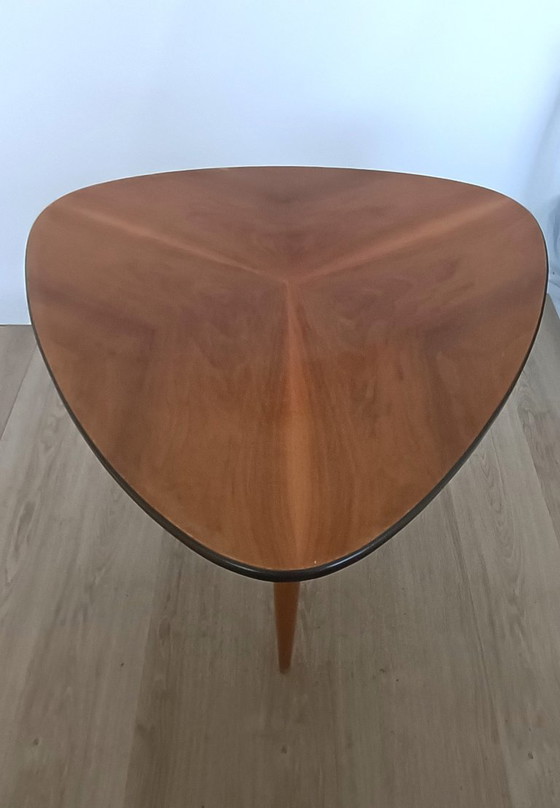 Image 1 of Mesa auxiliar grande de los años 50