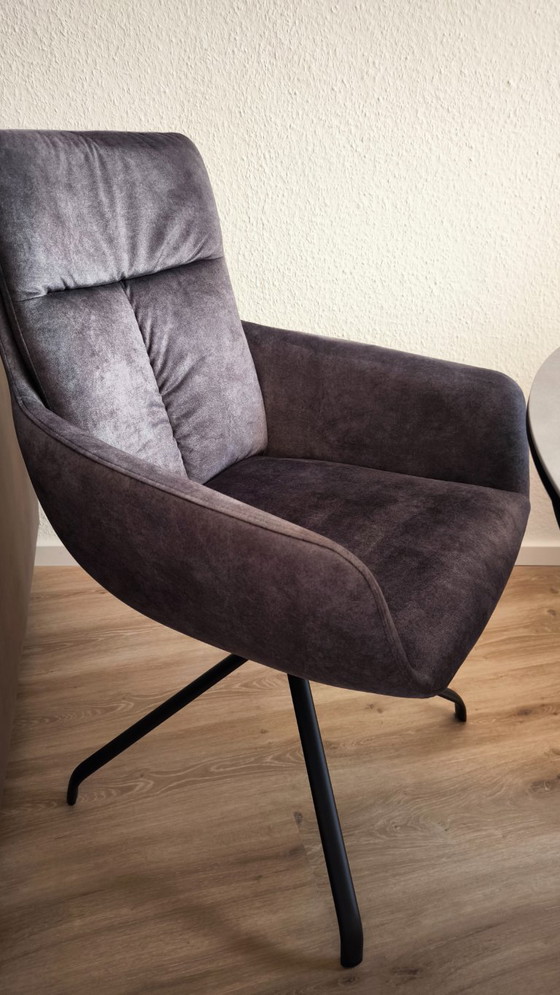 Image 1 of Winnipeg dining table + 4 × Venjakob armchairs “Fiona” – as new