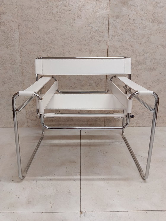 KNOLL Studio Poltrona WASSILY B3 NUOVA, in Cuoio Bianco – Poltrone, Leather (photo 70 of 83)