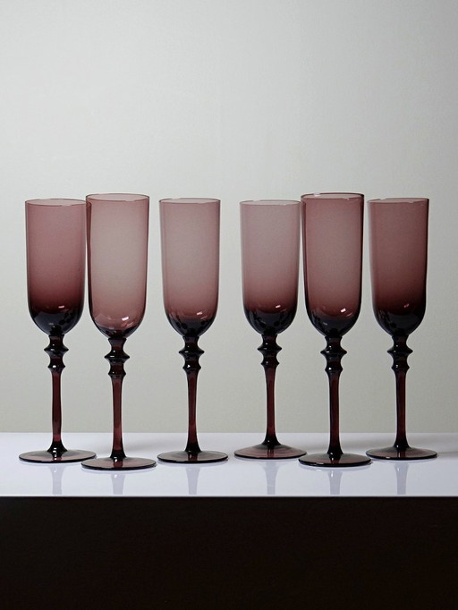 Lot de 6 grandes flûtes à Champagne vintages 70-80's verre soufflé violine