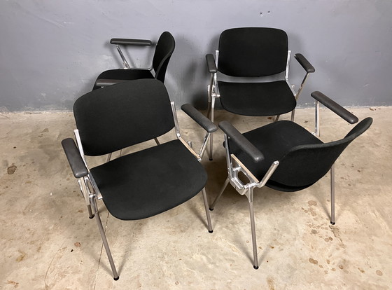 Image 1 of Giancarlo Piretti Castelli DSC 106 Stoelen met Armleuning