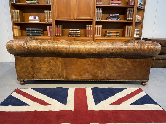 Prachtige Stoere Engelse Chesterfield Bank Sigaren Cognac Leer – Winchester, Banken, Leather, Wood (photo 4 of 7)