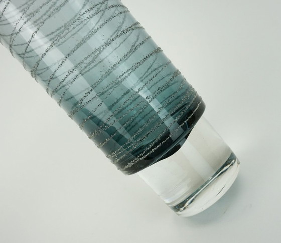 Image 1 of Elegante jarrón de cristal moderno de mediados de siglo con decoración de hilo, años 60 y 70.