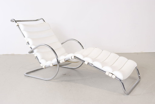 Mies van der Rohe Vintage lounger