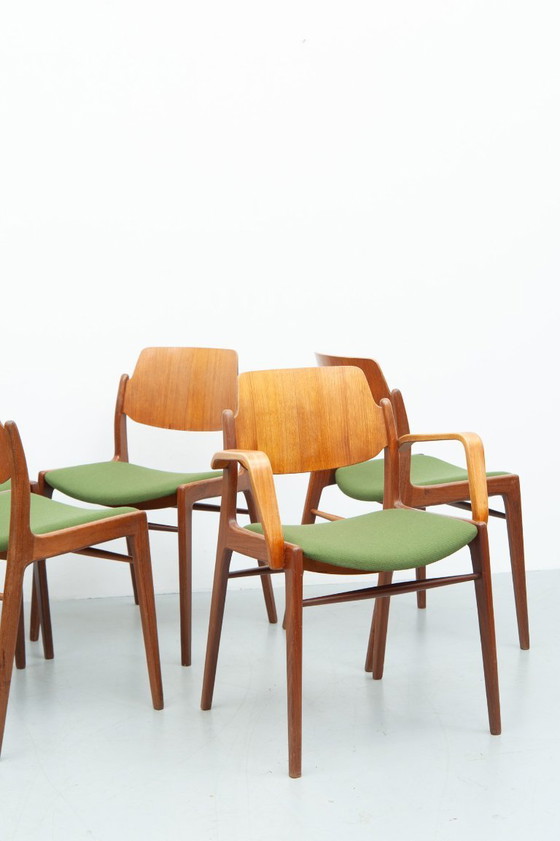 Image 1 of 4x C64 & 2x D64 eetkamerstoelen in teakhout van Hartmut Lohmeyer voor Wilkhahn (jaren 50)