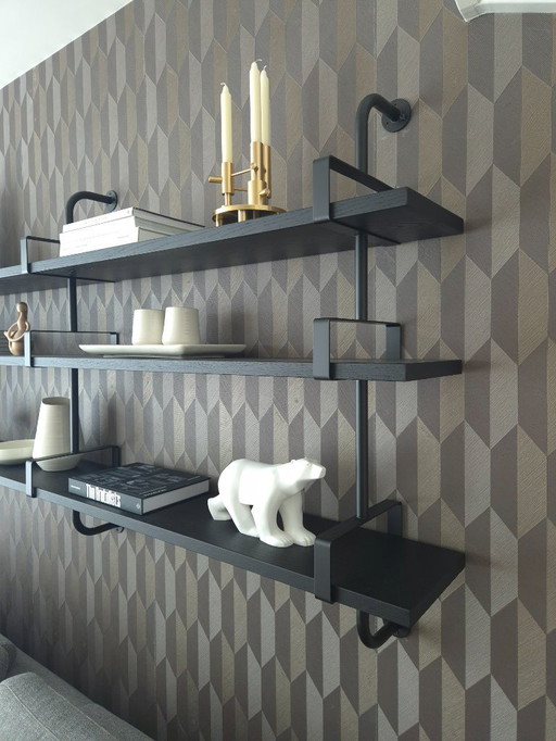 Wandplanken GUBI Demon Shelf - Groot, 3 planken, zwart essen