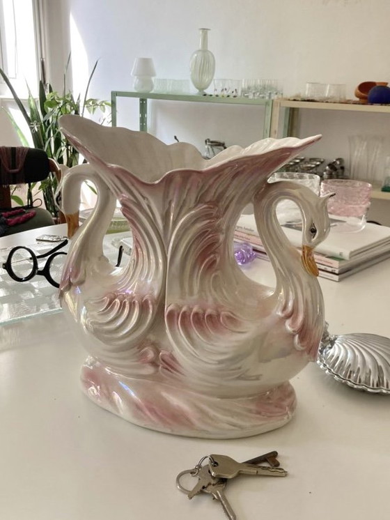 Large Pink Swan Vase by Capodimonte Vintage – Ceramic (photo 9 of 10)