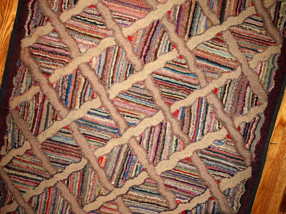 Image 1 of Handmade antique American hooked runner 2.9' x 8.3' (88cm x 252cm) 1880s - 1B439