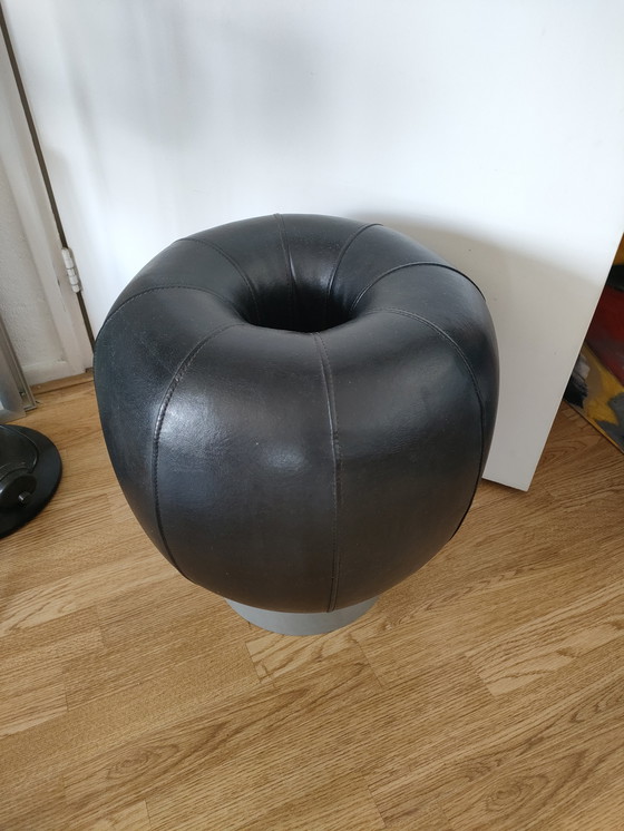 Image 1 of Design lederen poef kruk