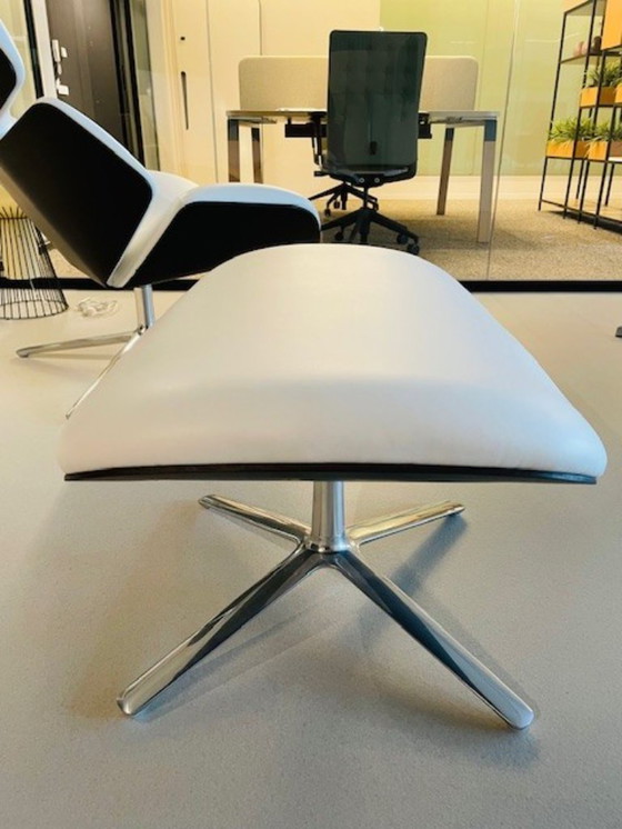 Image 1 of Poltrona lounge tipo Shrimp marca Cor incl. poggiapiedi