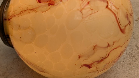 Image 1 of Lampada da soffitto Art Déco con motivo marmoreo.