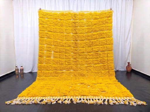 Handgeknüpfter marokkanischer Teppich, gelbe und ecrufarbene Wolle mit geometrischen Mustern, 200 cm x 300 cm
