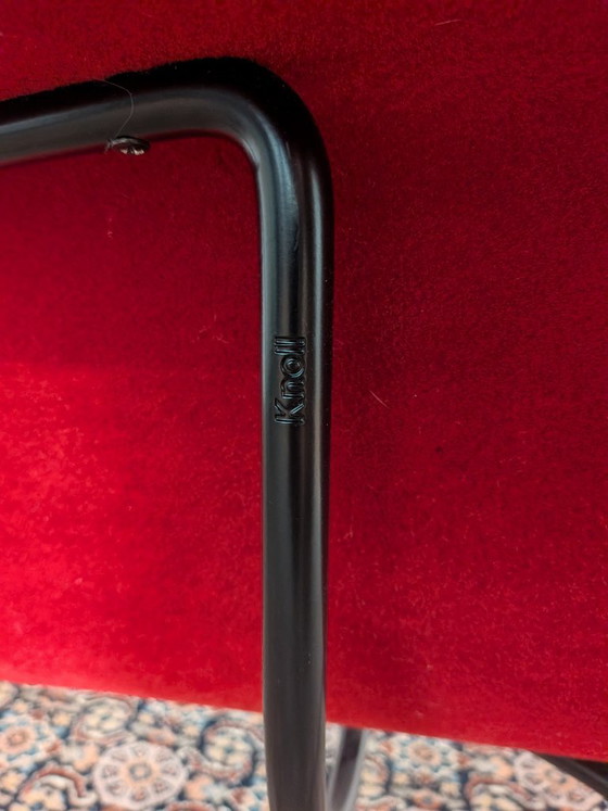 Knoll Womb Chair in rood alpaca - Eero Saarinen – Stoelen / fauteuils, Metal, Textile (photo 3 of 10)