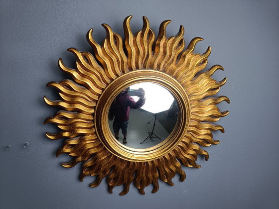 Image 1 of Vintage vergulde hars zonnestraal spiegel, jaren 1960