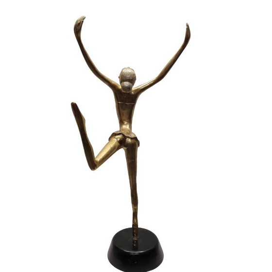 Image 1 of Ballerina in ottone nello stile di Somchai Hattakitkosol