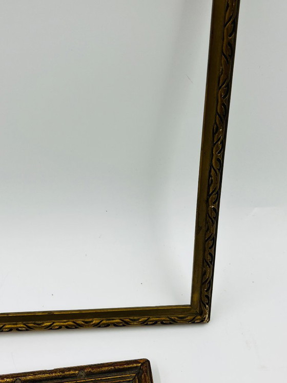 Image 1 of Set aus zwei antiken Holzrahmen mit altgoldener Oberfläche
