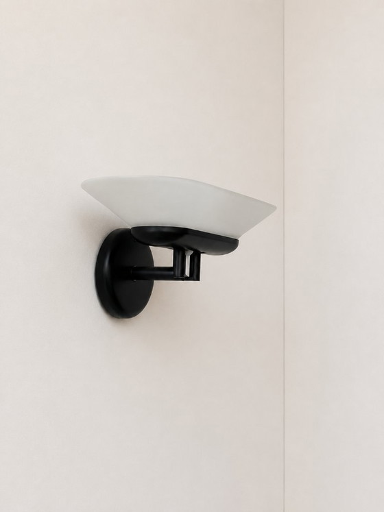 Image 1 of Vintage wandlamp, glas en metaal, Italië 1970, model Jill van Arteluce