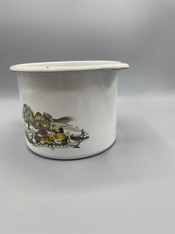 Cafetière en émail – Décoration champêtre avec oies et maisons à colombages – Objets déco, 1980 (photo 2 of 10)