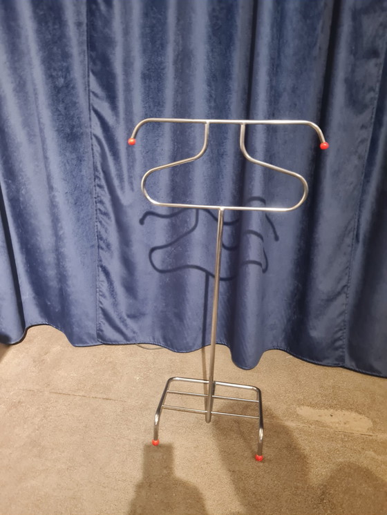 Image 1 of Dumb Servant, Prague Functionalism