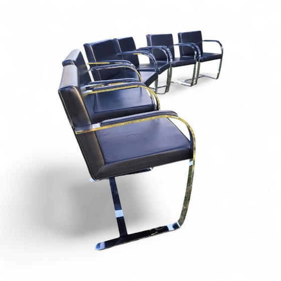 Image 1 of 6 sillas de cuero con diseño Brno, atribuidas a Mies van der Rohe.