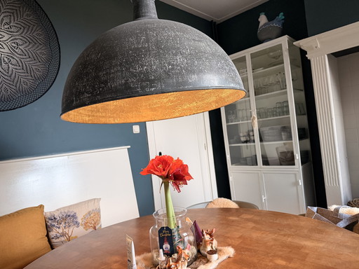 Lampada a sospensione smaltata