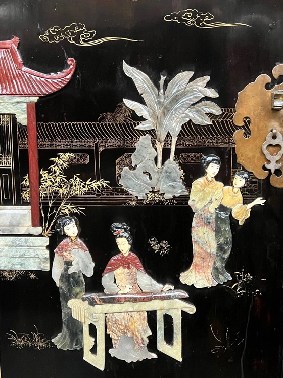 Mobile in stile Chinoiserie. Intarsiato con steatite, giada, marmo e avorio. – Armadi, Marble (photo 4 of 9)