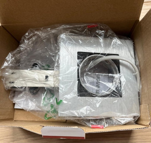 7 focos Lumiance completamente nuevos, de aluminio cepillado