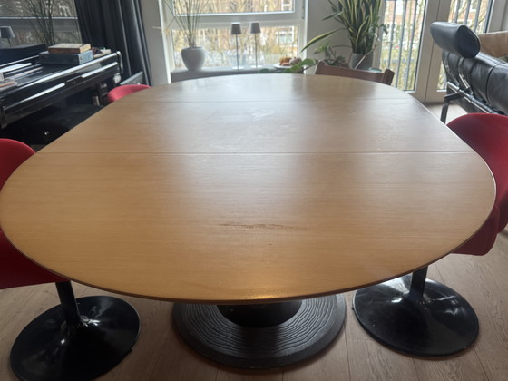 Image 1 of Leolux extendable table