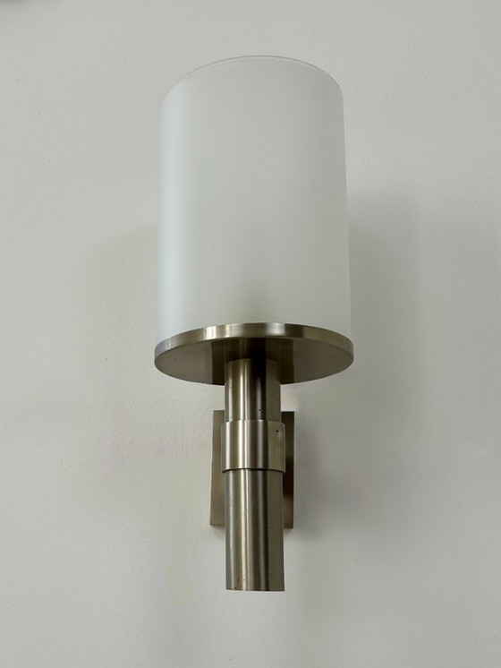 Image 1 of Perzel wandlamp, model 1141 bis, metaal en opaalglas, Frankrijk, 1960
