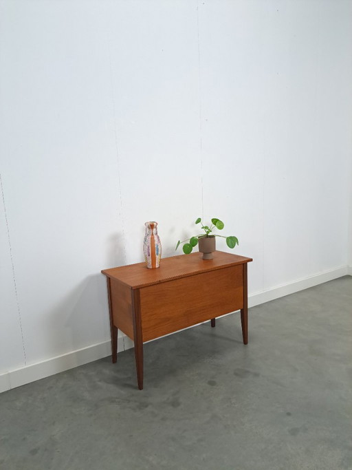 Coffre à jouets en teck danois, coffre de rangement