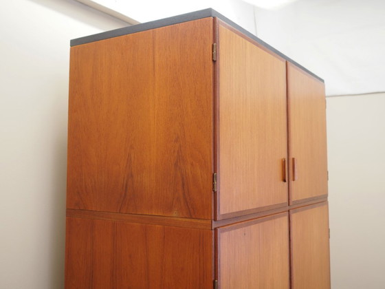 Image 1 of Armoire en teck, design danois, années 1970, fabricant : Omann Jun
