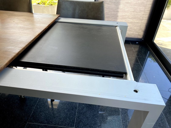 Image 1 of Arco Graphic dining room table extendable