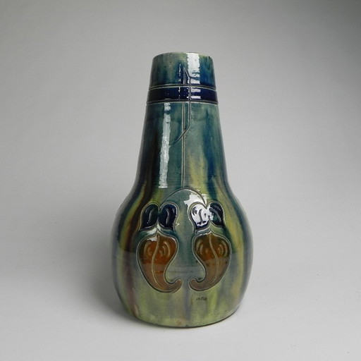 Flemish Art Deco vase with floral motifs, 1920s