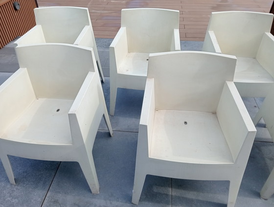 6 sedie giocattolo Drade di Philippe Starck – Sedie da giardino, Plastic, Modern (photo 2 of 10)