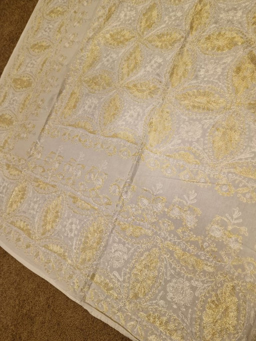 Nappe avec 8 serviettes (brodées à la main)