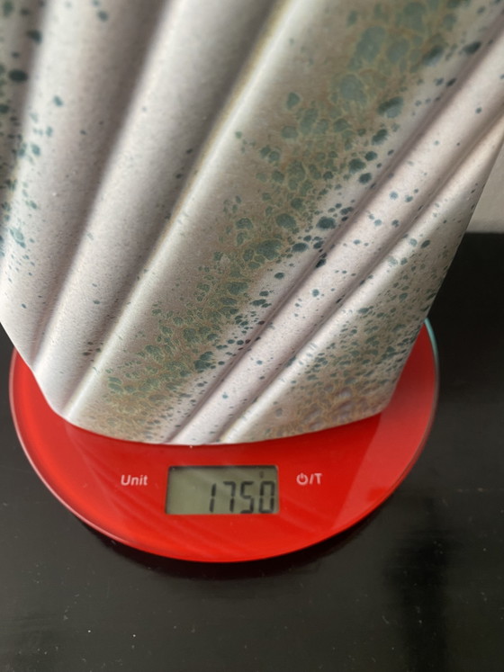 Large Vintage Numbered Vase, Pale Green and White – Ceramic (photo 11 of 14)
